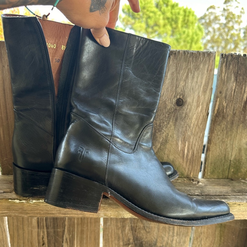 Vintage Frye boots leather